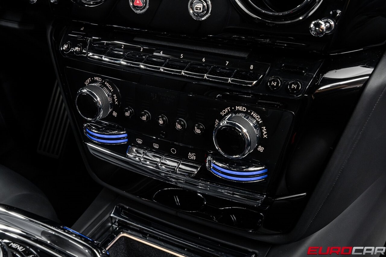 2024 Rolls-Royce Phantom  *CUSTOM WHEELS * HIGH $604,200 MSRP* - Photo 31 - Costa Mesa, CA 92626