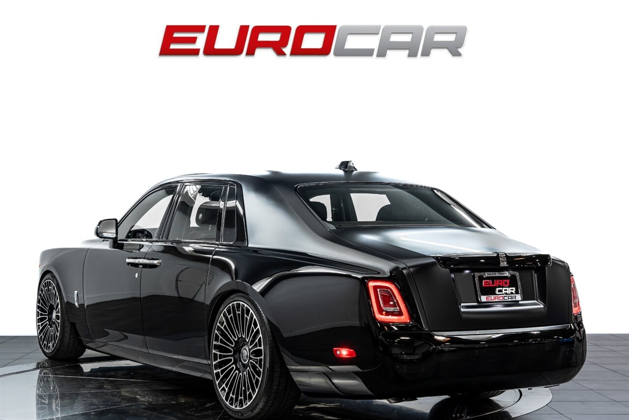 2024 Rolls-Royce Phantom *CUSTOM WHEELS * HIGH MSRP $604,200* - Photo 4 - Costa Mesa, CA 92626