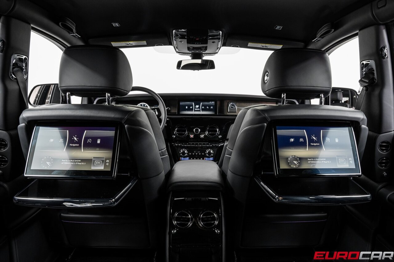 2024 Rolls-Royce Phantom  *CUSTOM WHEELS * HIGH $604,200 MSRP* - Photo 24 - Costa Mesa, CA 92626