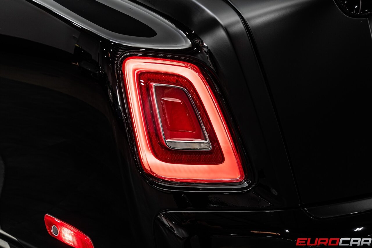 2024 Rolls-Royce Phantom *CUSTOM WHEELS * HIGH MSRP $604,200* - Photo 18 - Costa Mesa, CA 92626