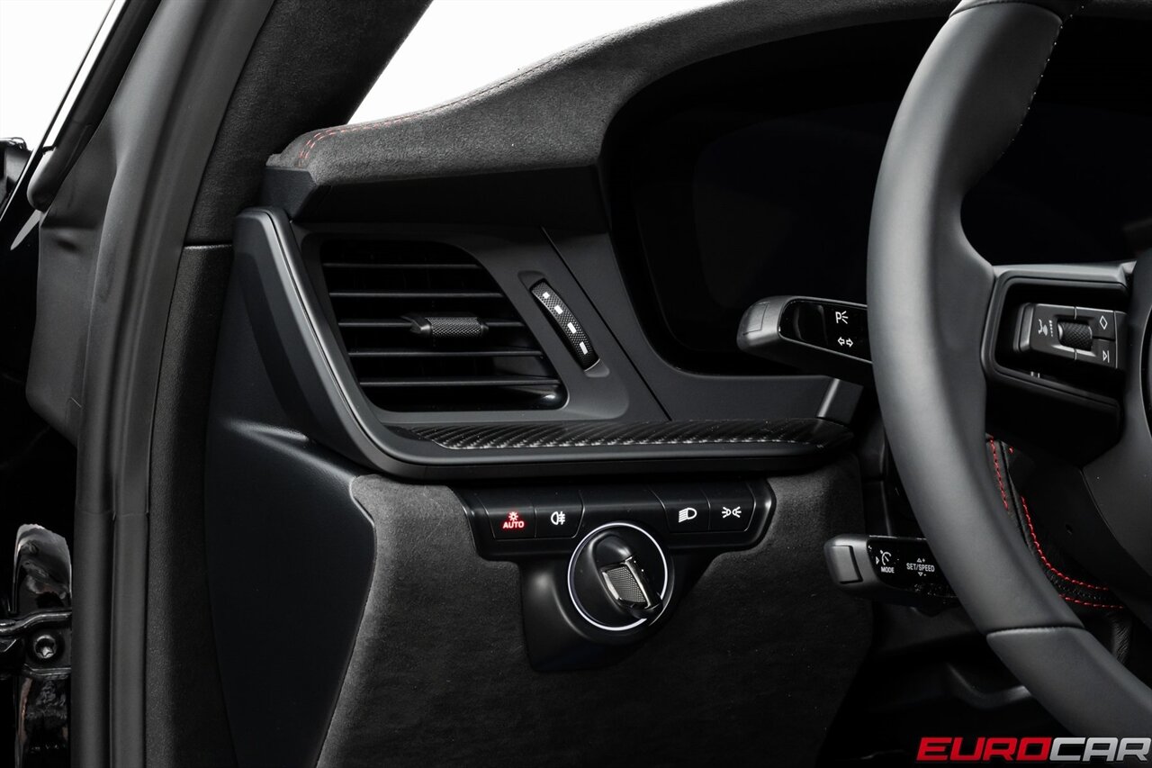 2025 Porsche 911 GT3 *WEISSACH PACKAGE * FOLDING BUCKET SEATS*   - Photo 30 - Costa Mesa, CA 92626