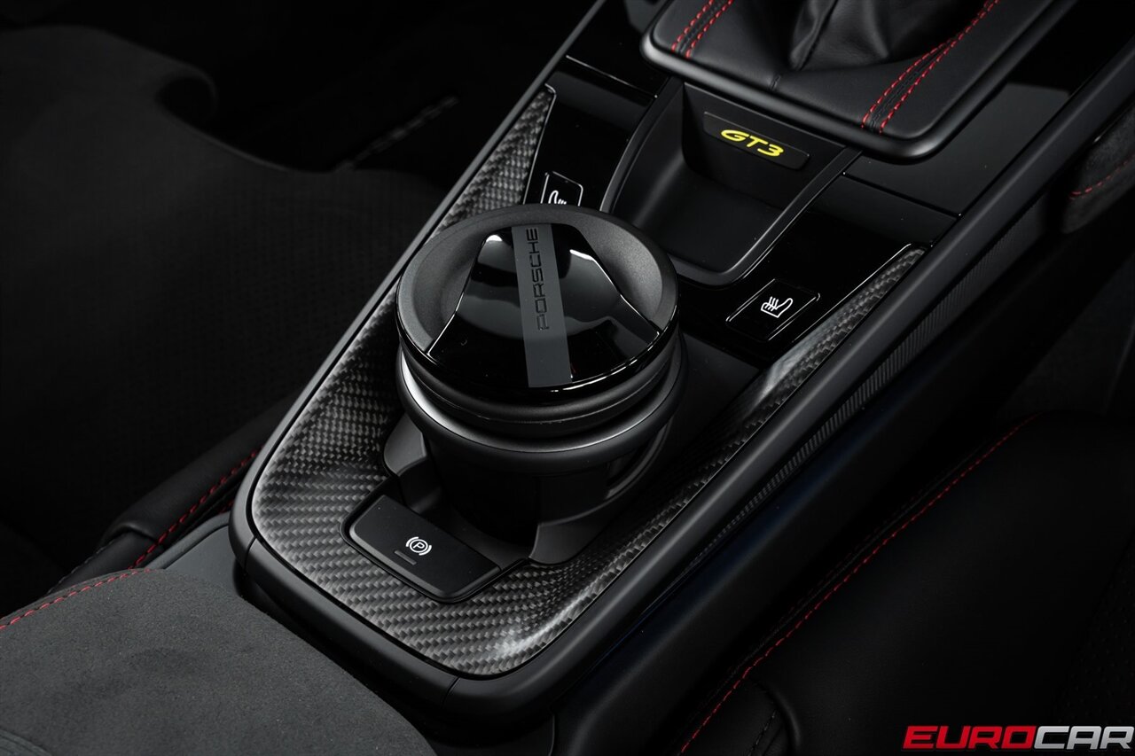 2025 Porsche 911 GT3 *WEISSACH PACKAGE * FOLDING BUCKET SEATS*   - Photo 38 - Costa Mesa, CA 92626