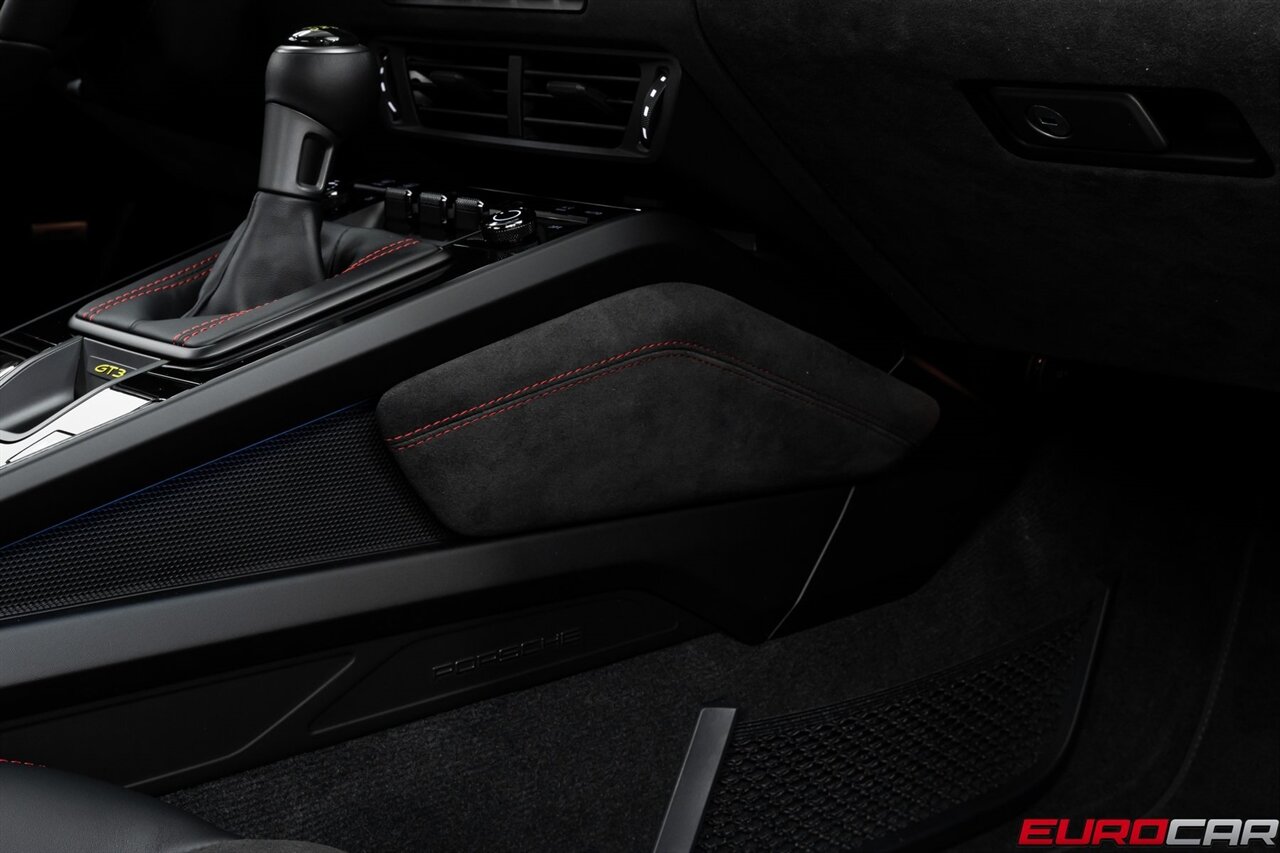 2025 Porsche 911 GT3 *WEISSACH PACKAGE * FOLDING BUCKET SEATS*   - Photo 42 - Costa Mesa, CA 92626