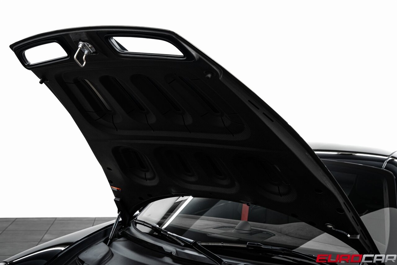 2025 Porsche 911 GT3 *WEISSACH PACKAGE * FOLDING BUCKET SEATS*   - Photo 11 - Costa Mesa, CA 92626