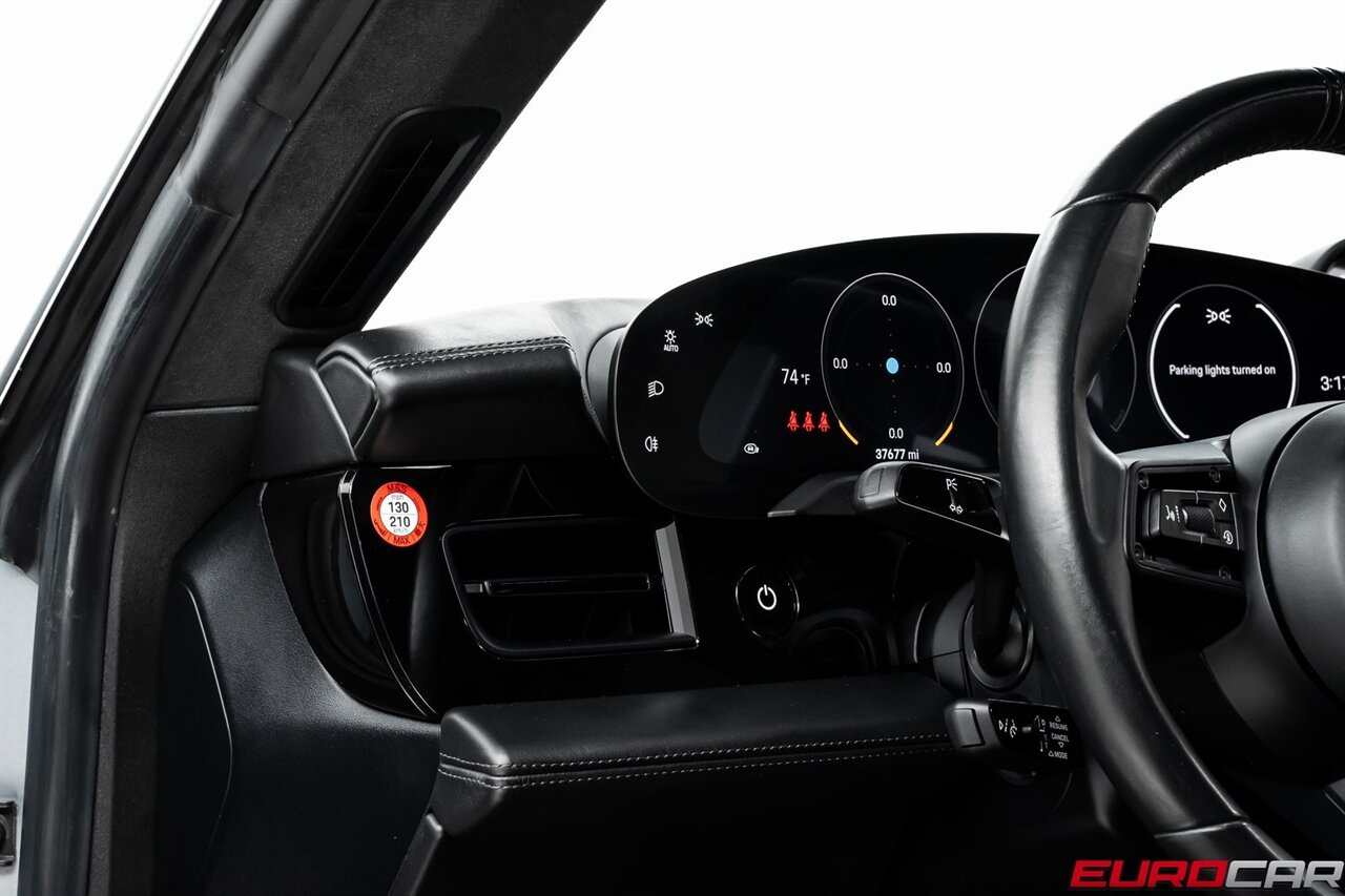 2022 Porsche Taycan GTS *PREMIUM PACKAGE * PANORAMIC SUNROOF*   - Photo 28 - Costa Mesa, CA 92626