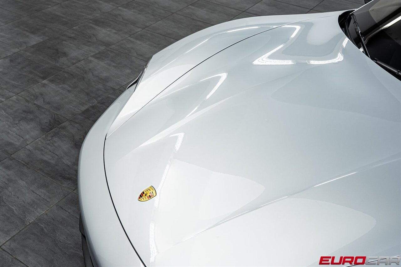 2022 Porsche Taycan GTS *PREMIUM PACKAGE * PANORAMIC SUNROOF*   - Photo 9 - Costa Mesa, CA 92626
