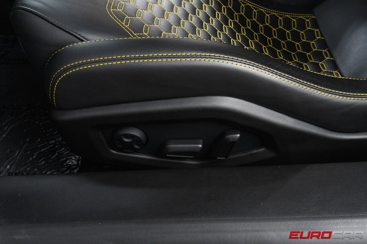 2020 Lamborghini Huracan EVO  *ALL-WHEEL DRIVE * FRONT AXLE LIFT SYSTEM* - Photo 53 - Costa Mesa, CA 92626