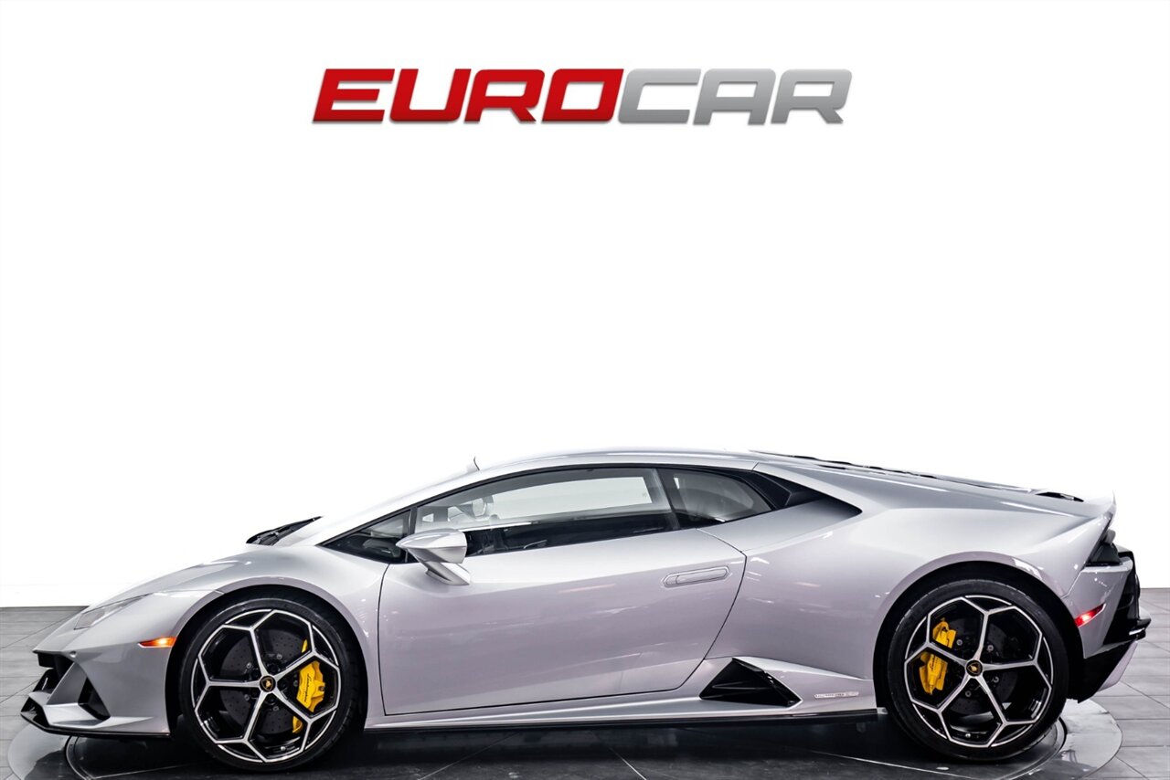 2020 Lamborghini Huracan EVO  *ALL-WHEEL DRIVE * FRONT AXLE LIFT SYSTEM* - Photo 2 - Costa Mesa, CA 92626