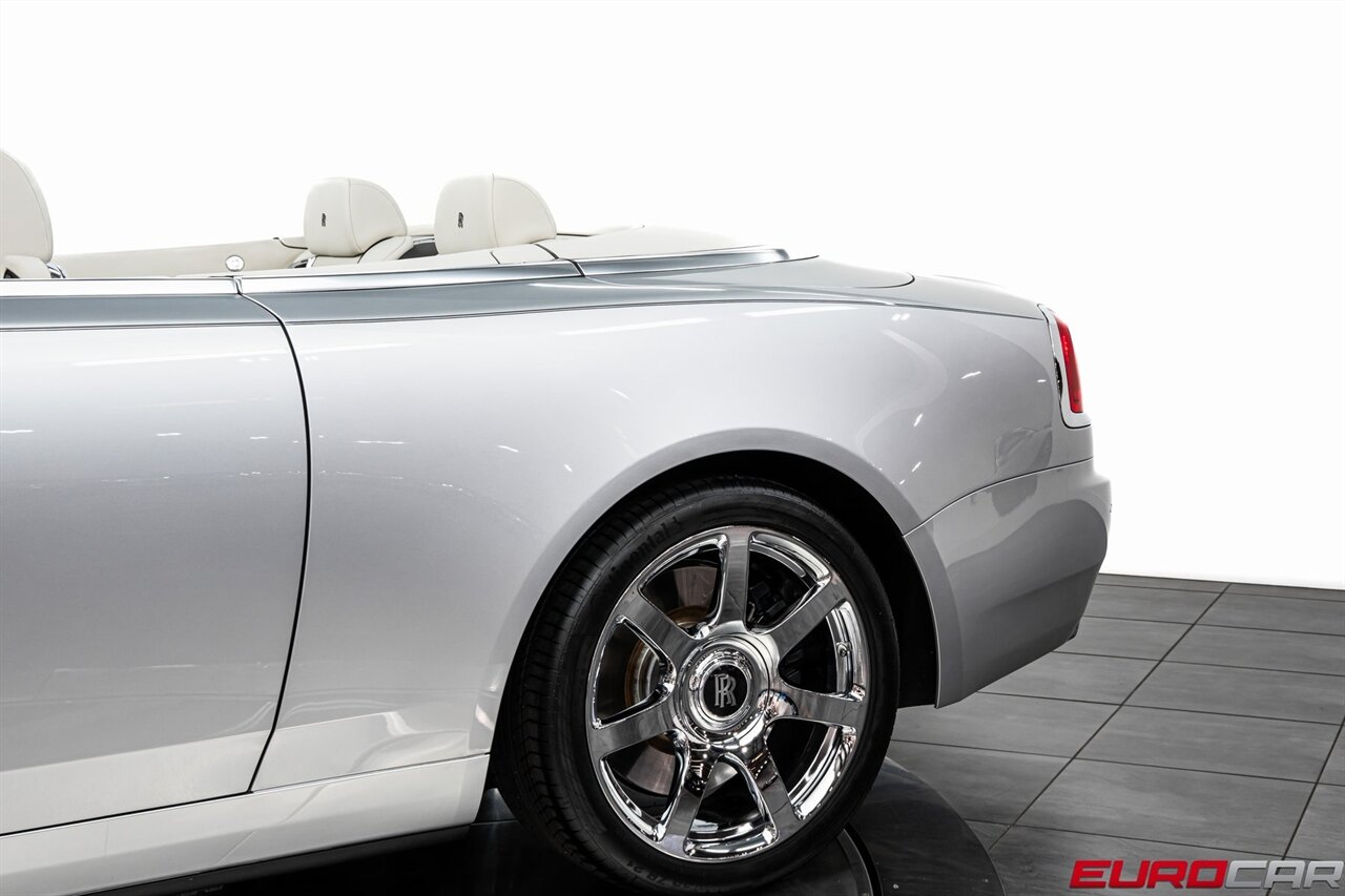 2018 Rolls-Royce Dawn *BESPOKE INTERIOR * IMMACULATE CONDITION* - Photo 16 - Costa Mesa, CA 92626