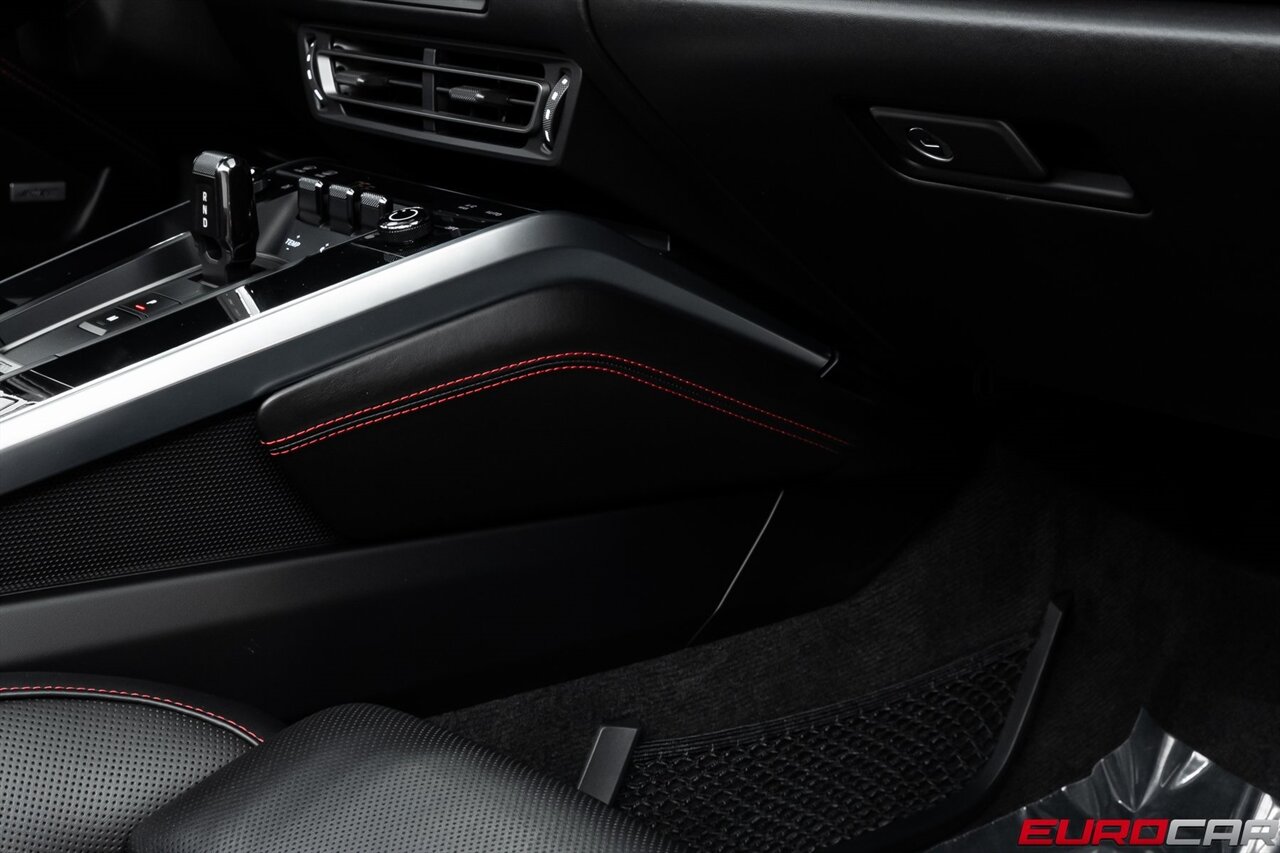 2022 Porsche 911 Turbo S *SPORT EXHAUST SYSTEM* - Photo 38 - Costa Mesa, CA 92626