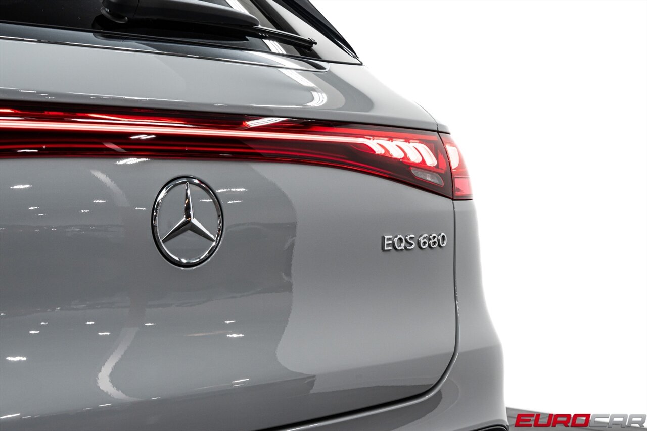 2024 Mercedes-Benz EQS Mercedes-Maybach EQS 680 4MATIC  *REAR SEAT PACKAGE * PASSENGER DISPLAY * $207,420 MSRP* - Photo 22 - Costa Mesa, CA 92626