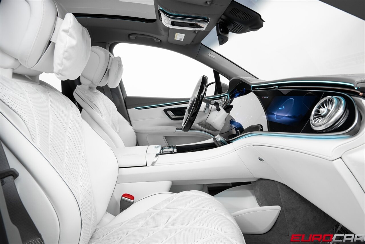 2024 Mercedes-Benz EQS Mercedes-Maybach EQS 680 4MATIC  *REAR SEAT PACKAGE * PASSENGER DISPLAY * $207,420 MSRP* - Photo 40 - Costa Mesa, CA 92626