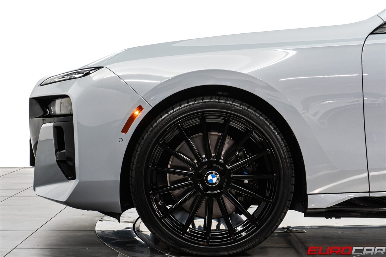 2024 BMW i7 xDrive60 *$144,095 MSRP!* - Photo 13 - Costa Mesa, CA 92626
