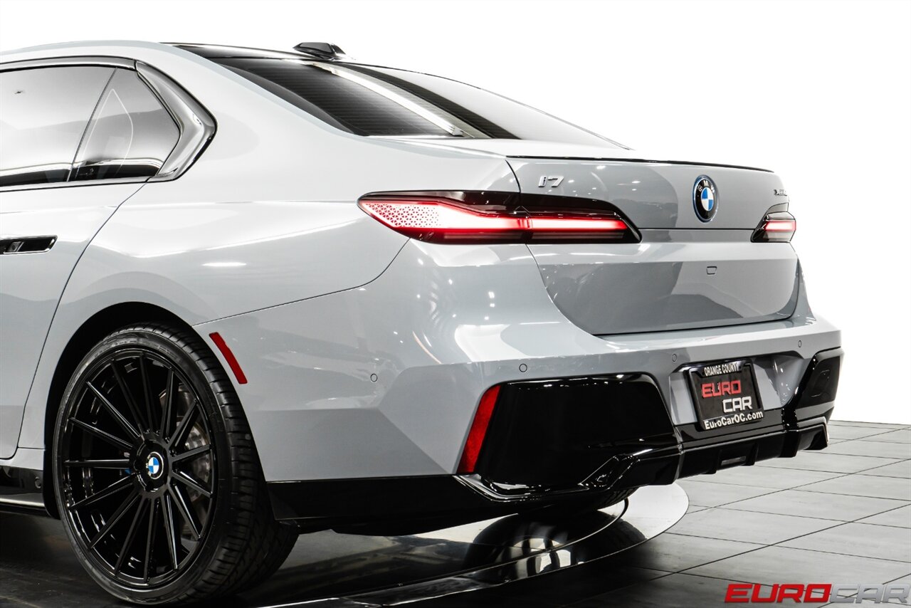 2024 BMW i7 xDrive60 *$144,095 MSRP!* - Photo 16 - Costa Mesa, CA 92626