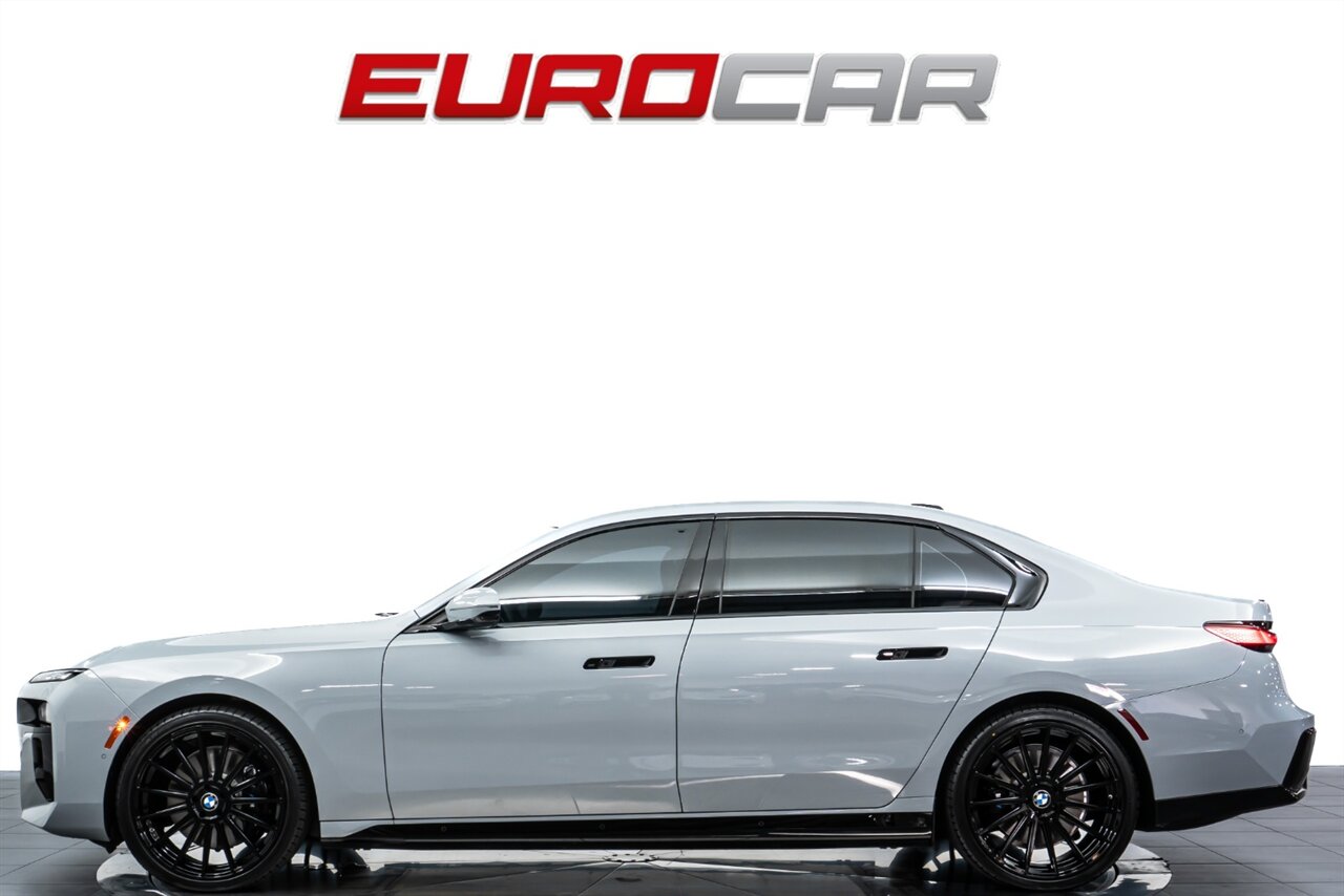 2024 BMW i7 xDrive60 *$144,095 MSRP!* - Photo 2 - Costa Mesa, CA 92626