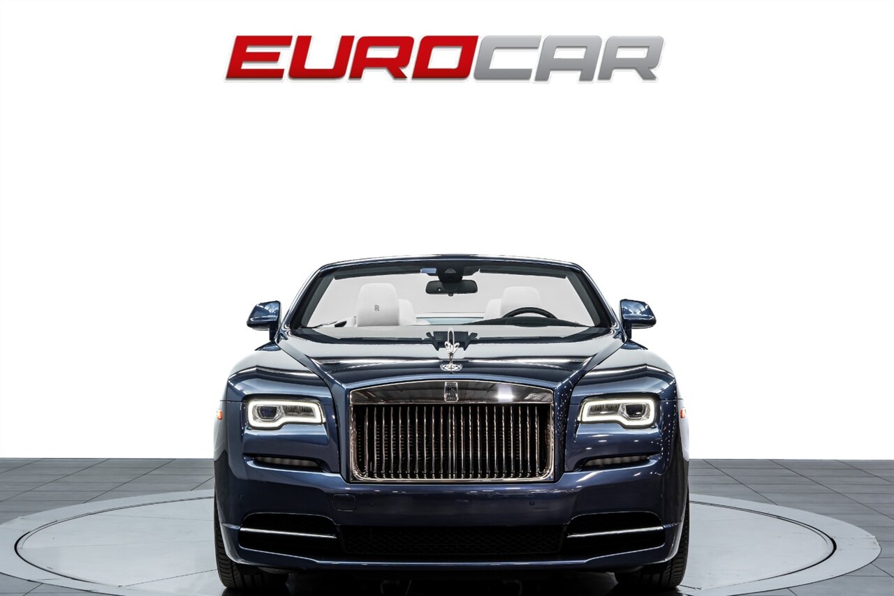 2019 Rolls-Royce Dawn  *TRI-COLOR BESPOKE DESIGN * RARE INTERIOR* - Photo 10 - Costa Mesa, CA 92626