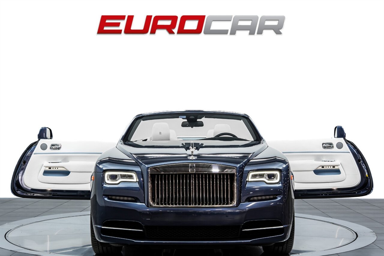 2019 Rolls-Royce Dawn  *TRI-COLOR BESPOKE DESIGN * RARE INTERIOR* - Photo 11 - Costa Mesa, CA 92626