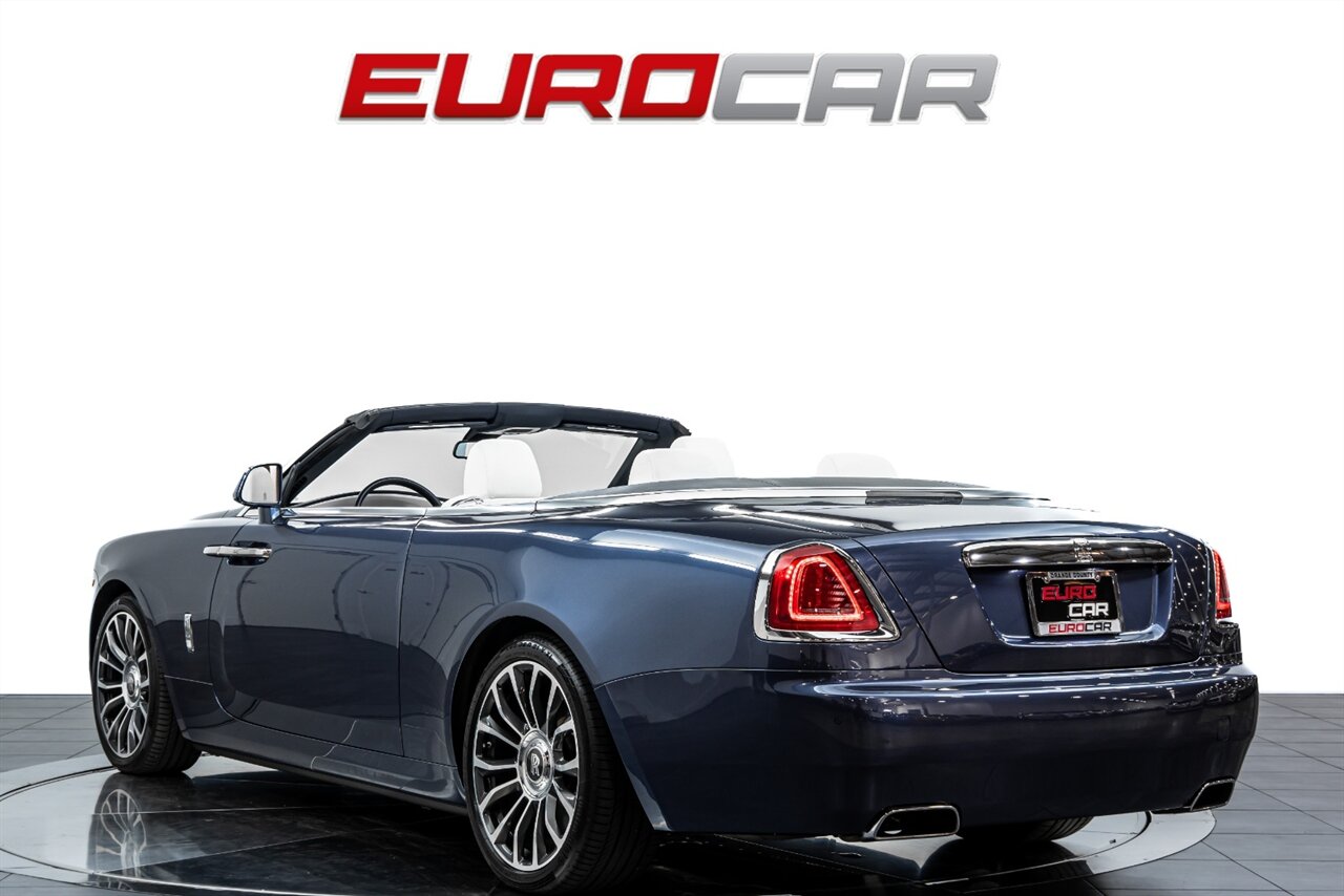 2019 Rolls-Royce Dawn  *TRI-COLOR BESPOKE DESIGN * RARE INTERIOR* - Photo 4 - Costa Mesa, CA 92626