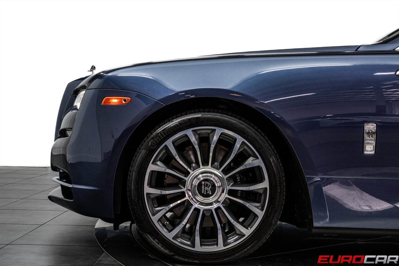 2019 Rolls-Royce Dawn  *TRI-COLOR BESPOKE DESIGN * RARE INTERIOR* - Photo 16 - Costa Mesa, CA 92626