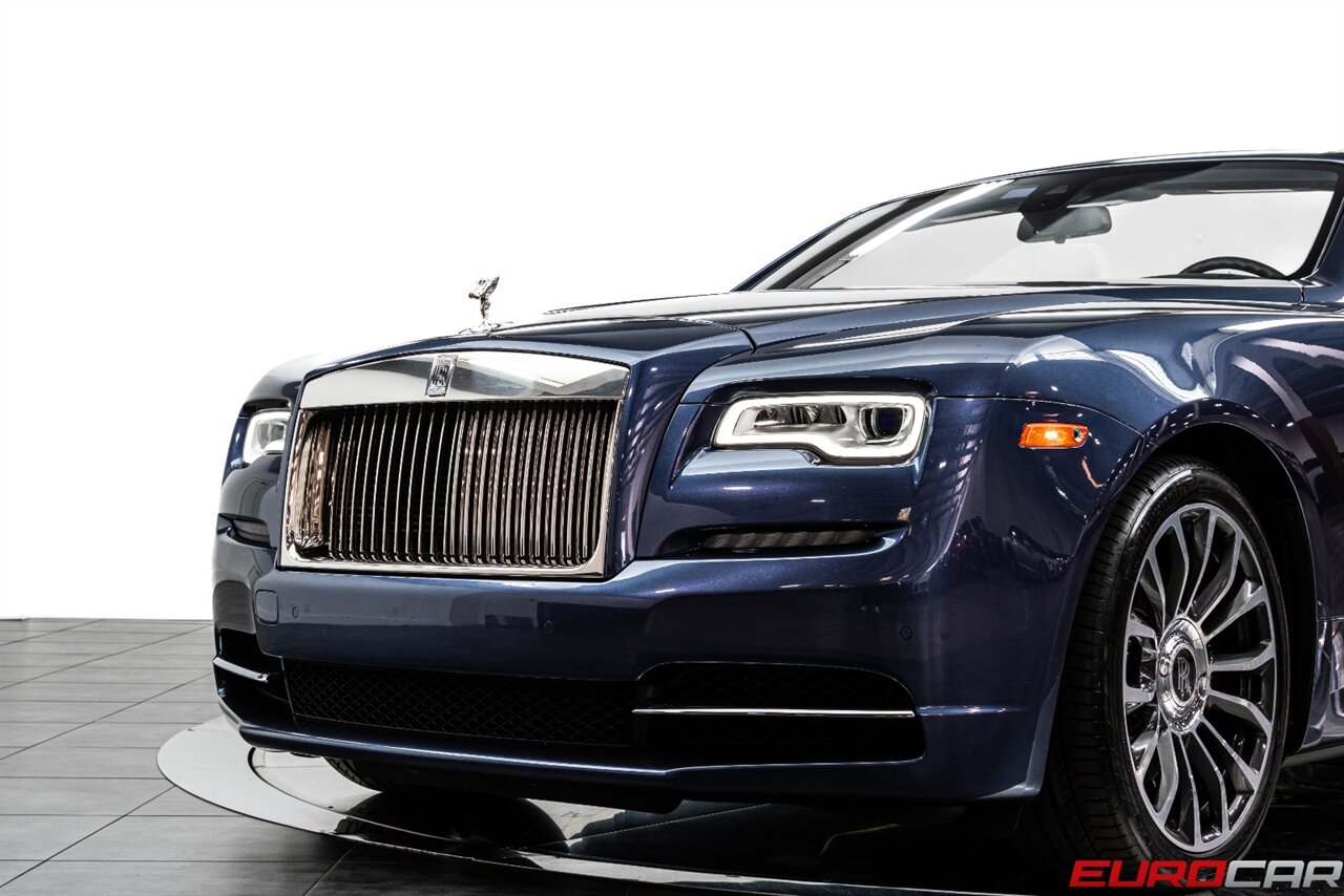 2019 Rolls-Royce Dawn  *TRI-COLOR BESPOKE DESIGN * RARE INTERIOR* - Photo 15 - Costa Mesa, CA 92626