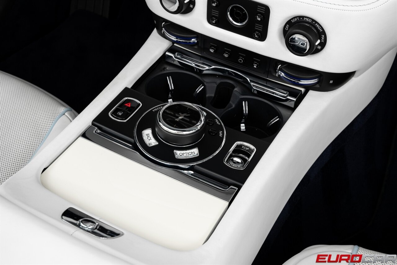 2019 Rolls-Royce Dawn  *TRI-COLOR BESPOKE DESIGN * RARE INTERIOR* - Photo 31 - Costa Mesa, CA 92626