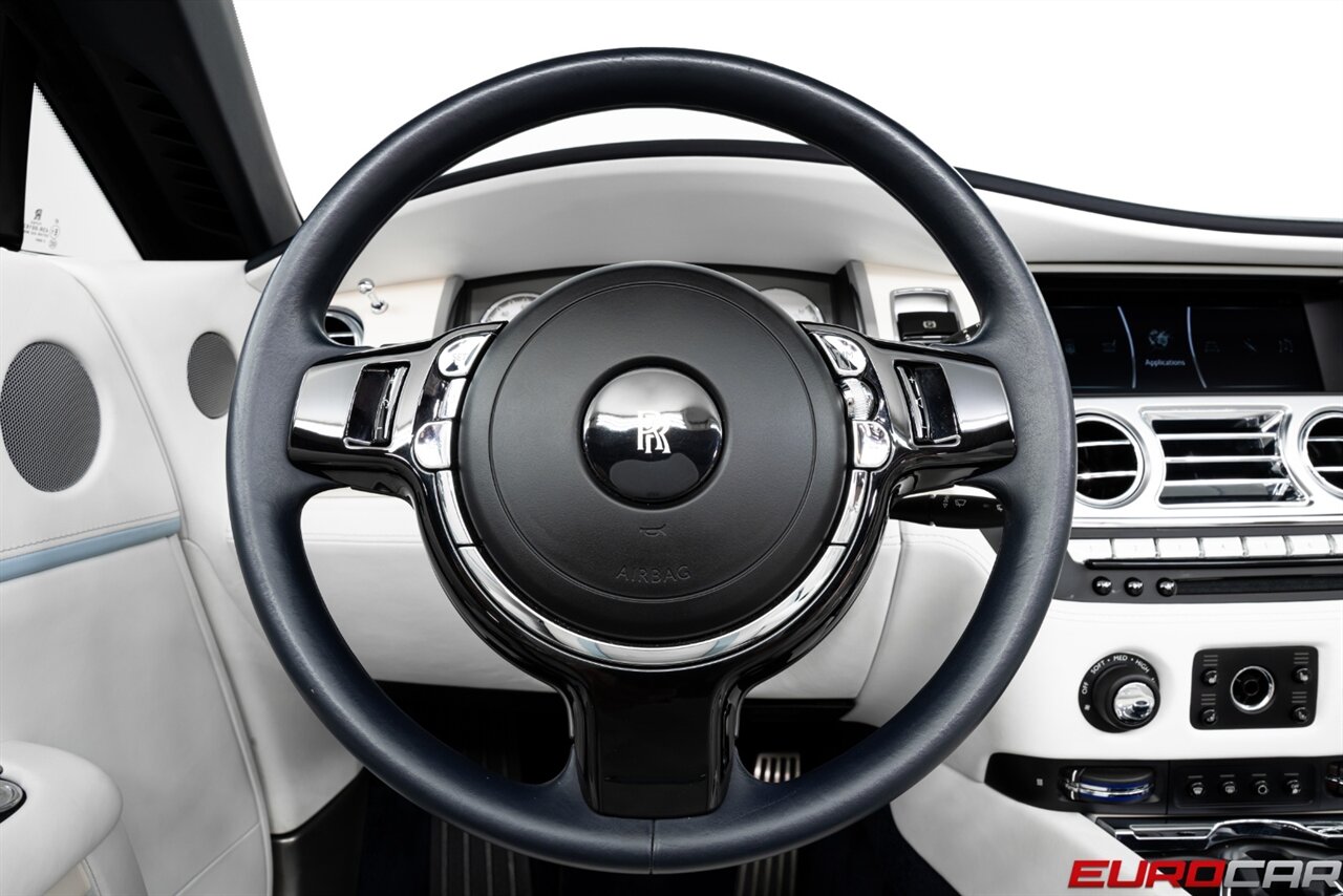 2019 Rolls-Royce Dawn  *TRI-COLOR BESPOKE DESIGN * RARE INTERIOR* - Photo 27 - Costa Mesa, CA 92626