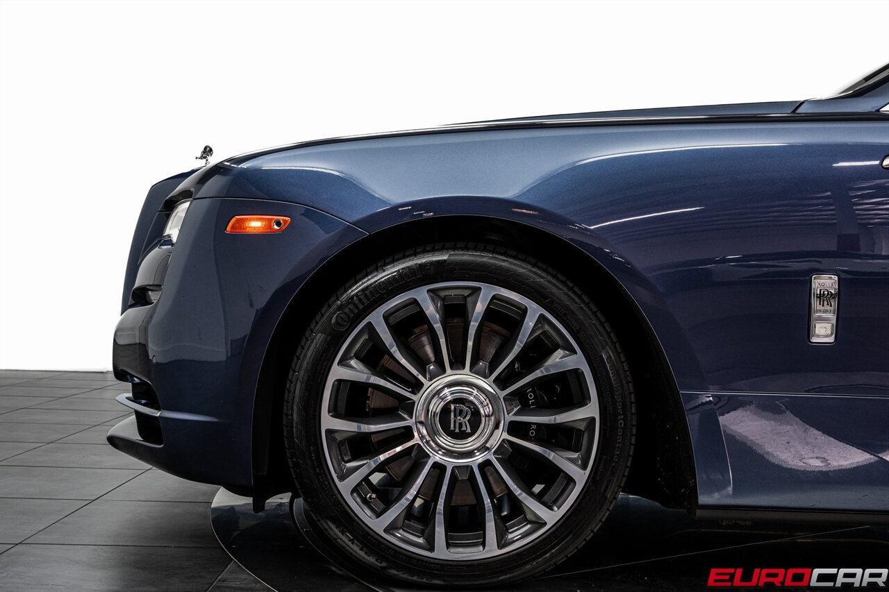 2019 Rolls-Royce Dawn  *TRI-COLOR BESPOKE DESIGN * RARE INTERIOR* - Photo 16 - Costa Mesa, CA 92626