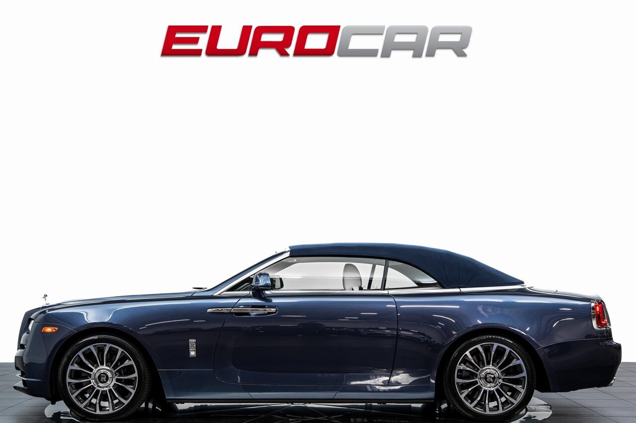 2019 Rolls-Royce Dawn  *TRI-COLOR BESPOKE DESIGN * RARE INTERIOR* - Photo 3 - Costa Mesa, CA 92626