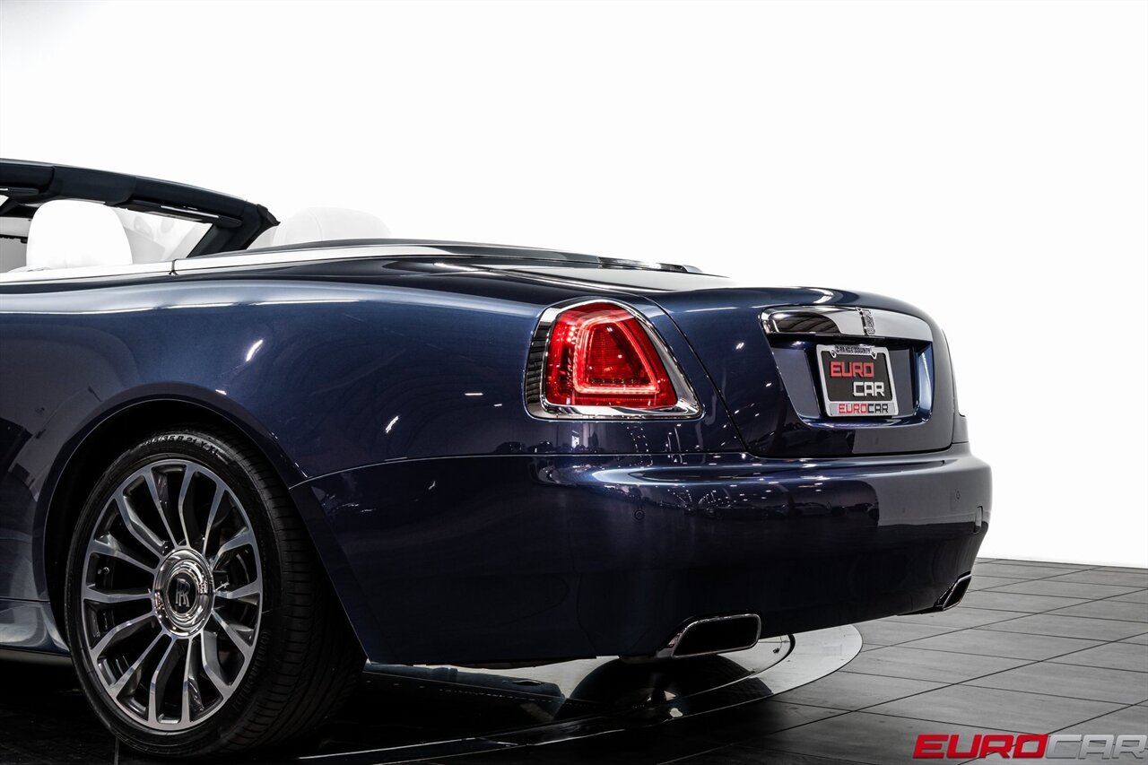 2019 Rolls-Royce Dawn  *TRI-COLOR BESPOKE DESIGN * RARE INTERIOR* - Photo 19 - Costa Mesa, CA 92626