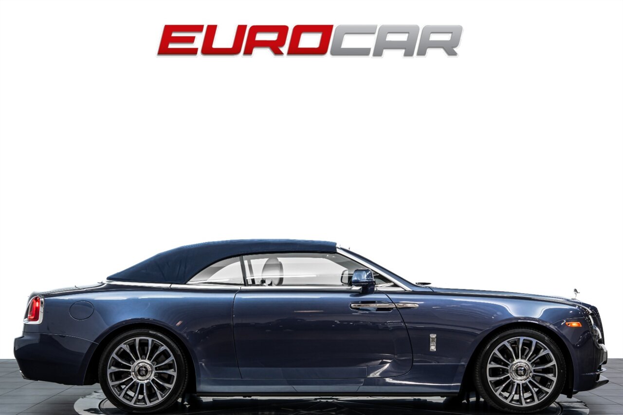2019 Rolls-Royce Dawn  *TRI-COLOR BESPOKE DESIGN * RARE INTERIOR* - Photo 8 - Costa Mesa, CA 92626