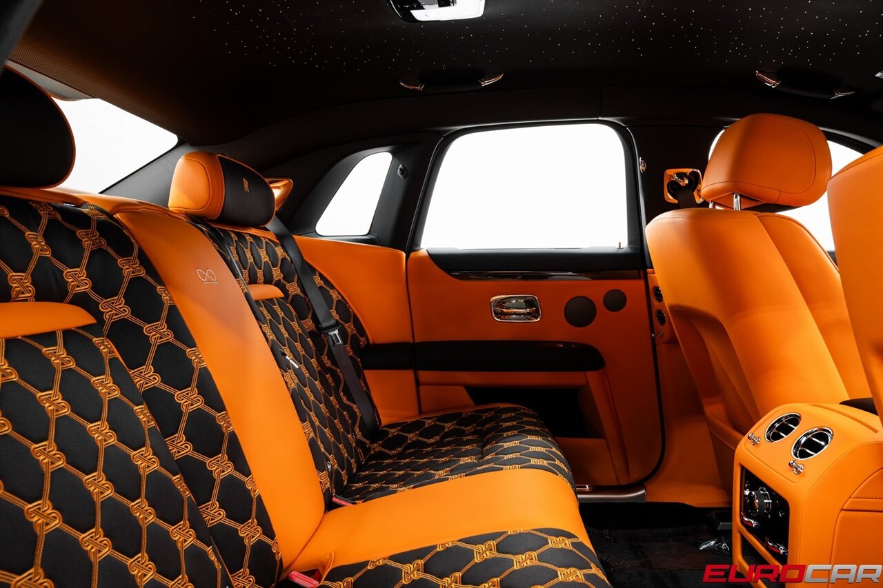 2025 Rolls-Royce Black Badge Ghost *BESPOKE INTERIOR * DUALITY TWILL SEATS * FULL BODY PPF* - Photo 38 - Costa Mesa, CA 92626