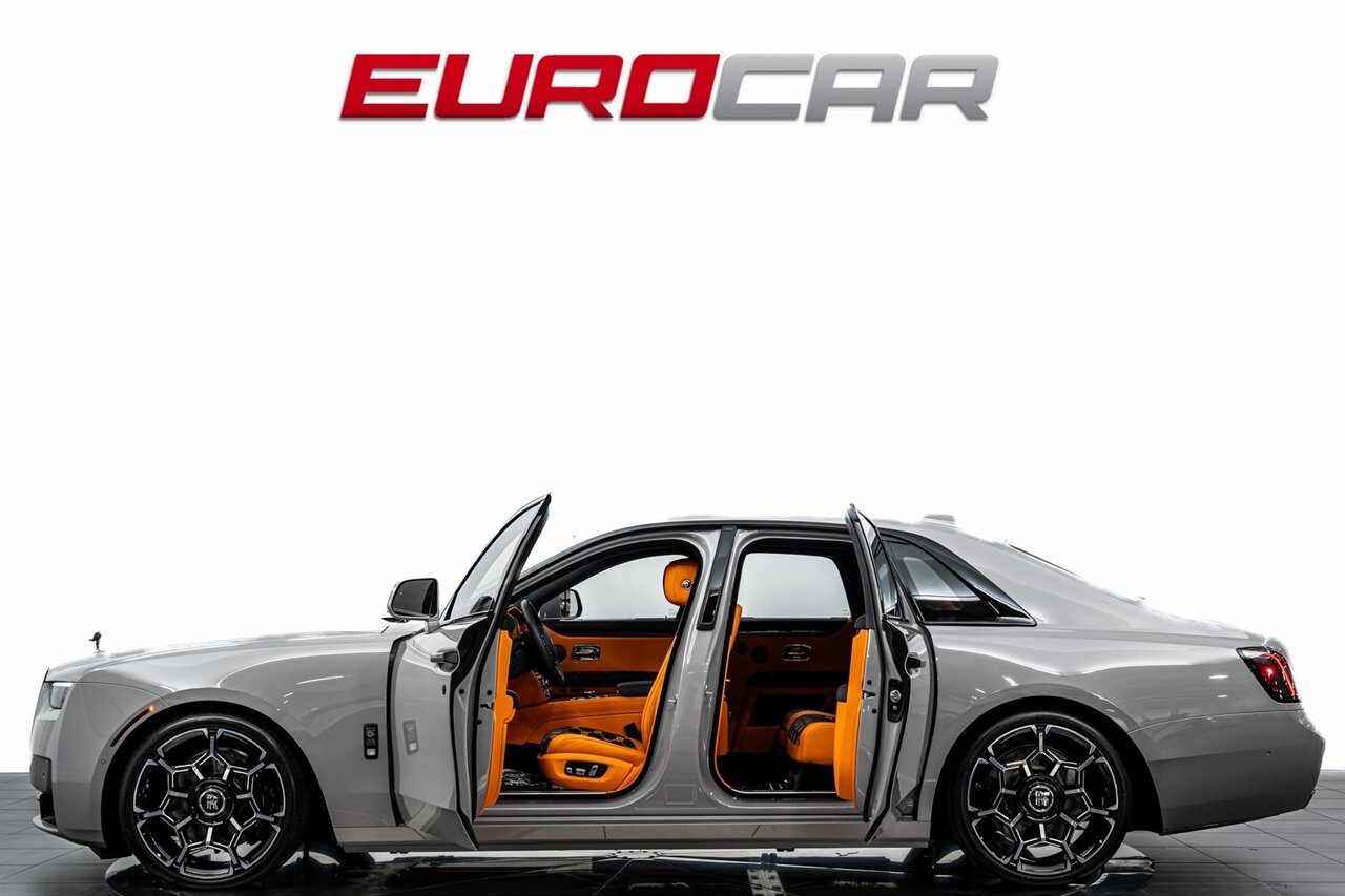 2025 Rolls-Royce Black Badge Ghost *BESPOKE INTERIOR * DUALITY TWILL SEATS * FULL BODY PPF* - Photo 3 - Costa Mesa, CA 92626