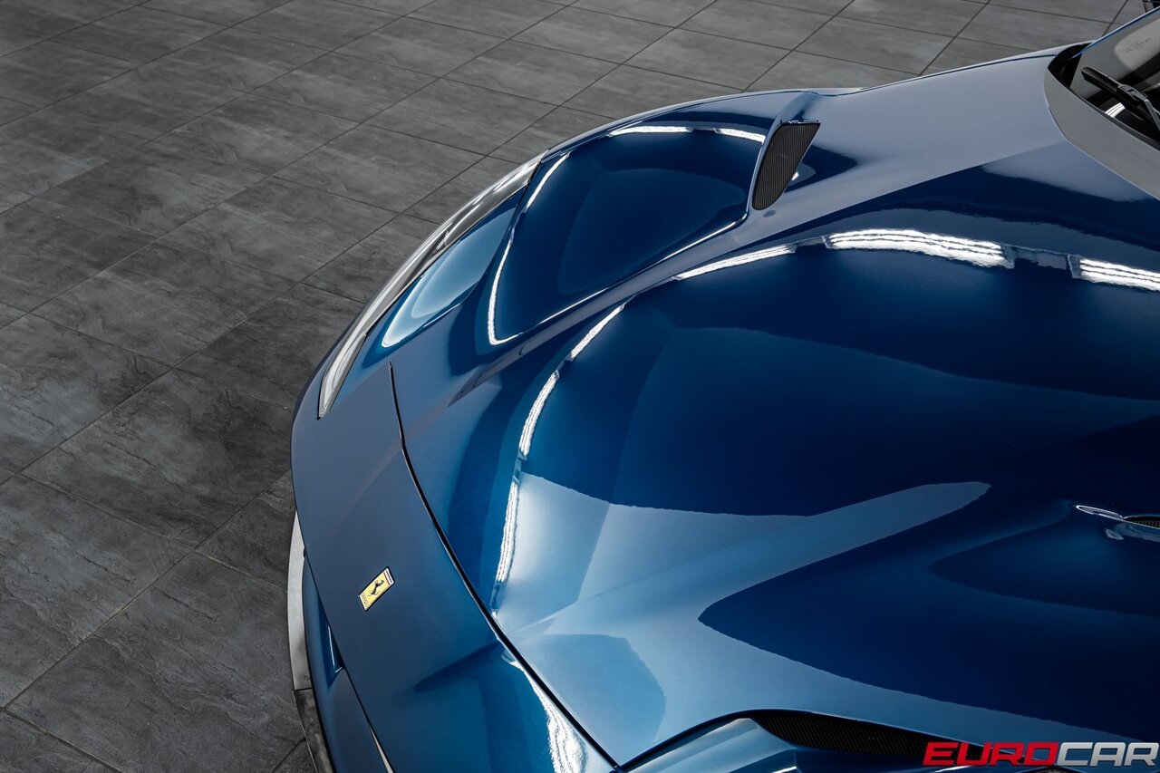 2020 Ferrari 812 Superfast - Photo 9 - Costa Mesa, CA 92626