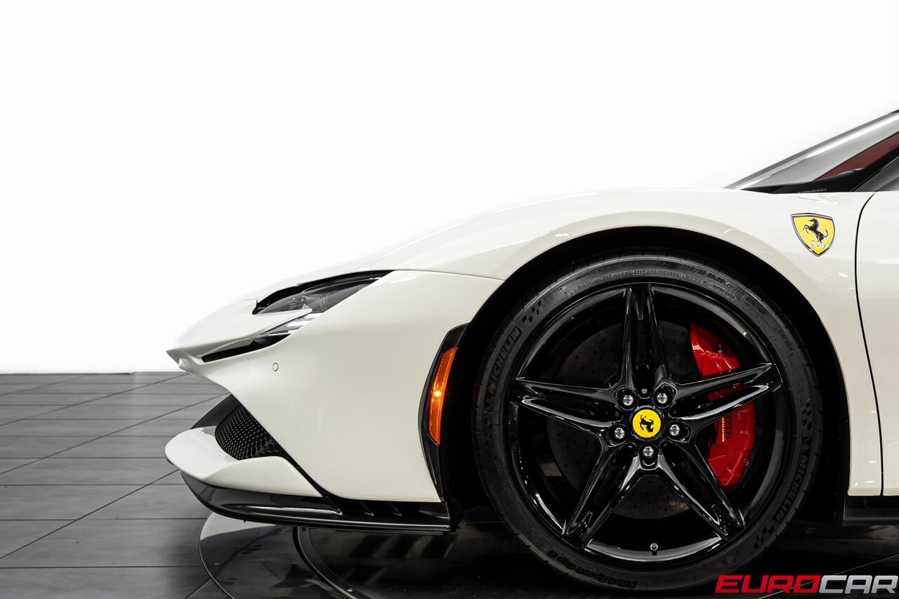 2022 Ferrari SF90 Stradale *HUGE CARBON OPTIONS * FRONT PPF*   - Photo 20 - Costa Mesa, CA 92626