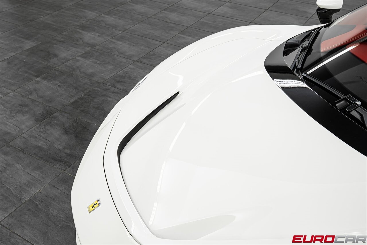 2022 Ferrari SF90 Stradale *HUGE CARBON OPTIONS * FRONT PPF*   - Photo 9 - Costa Mesa, CA 92626