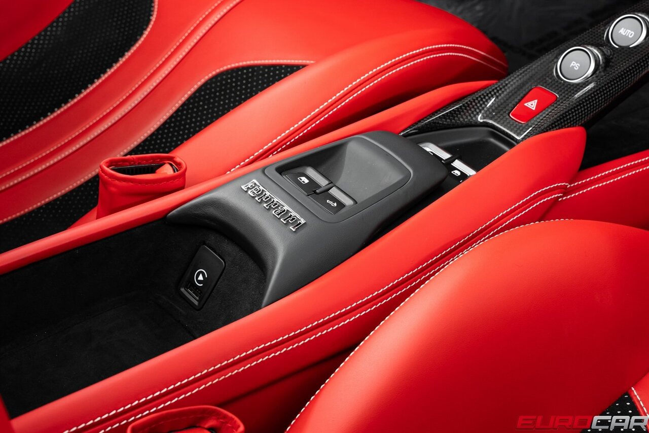 2023 Ferrari F8 Spider   - Photo 39 - Costa Mesa, CA 92626