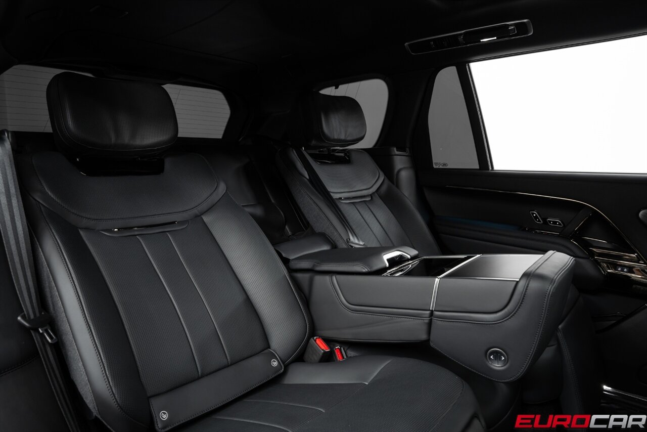2025 Land Rover Range Rover P615 SV LWB *$263,950 MSRP * EXECUTIVE CLASS REAR SEATS* * - Photo 39 - Costa Mesa, CA 92626