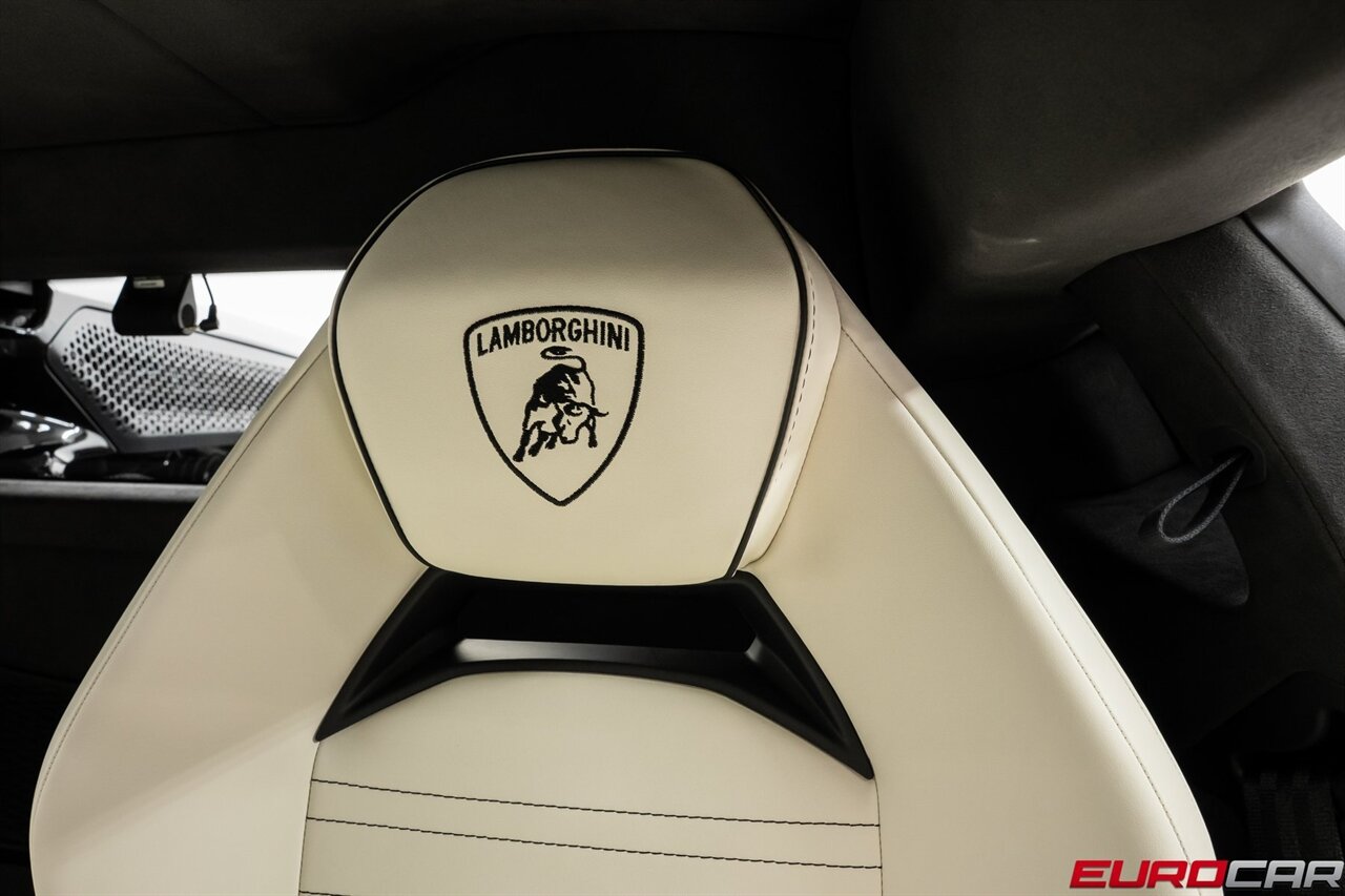 2024 Lamborghini Revuelto Base *HIGH GLOSS STYLE PACKAGE * PASSENGER DISPLAY - Photo 48 - Costa Mesa, CA 92626