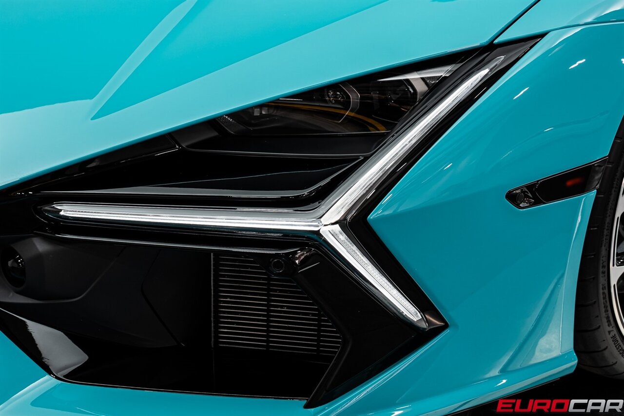 2024 Lamborghini Revuelto Base *HIGH GLOSS STYLE PACKAGE * PASSENGER DISPLAY - Photo 14 - Costa Mesa, CA 92626