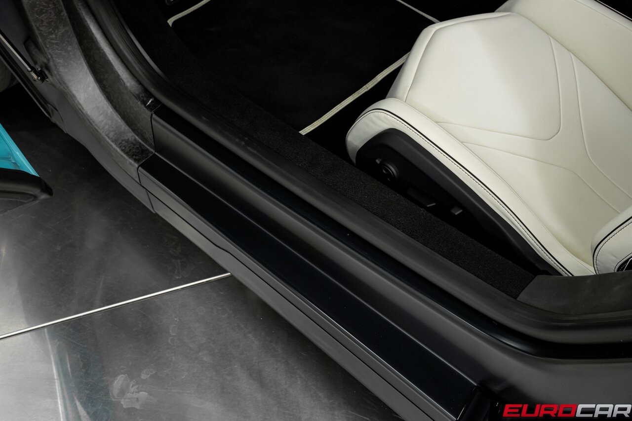 2024 Lamborghini Revuelto Base *HIGH GLOSS STYLE PACKAGE * PASSENGER DISPLAY - Photo 51 - Costa Mesa, CA 92626