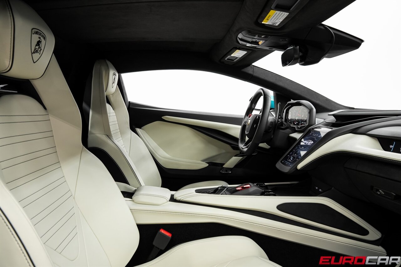 2024 Lamborghini Revuelto Base *HIGH GLOSS STYLE PACKAGE * PASSENGER DISPLAY - Photo 44 - Costa Mesa, CA 92626