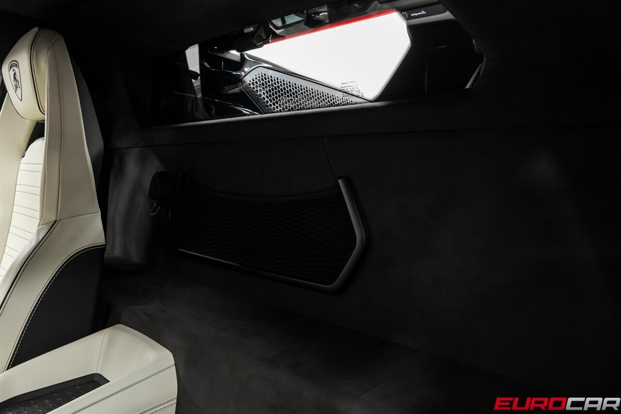 2024 Lamborghini Revuelto Base *HIGH GLOSS STYLE PACKAGE * PASSENGER DISPLAY - Photo 46 - Costa Mesa, CA 92626