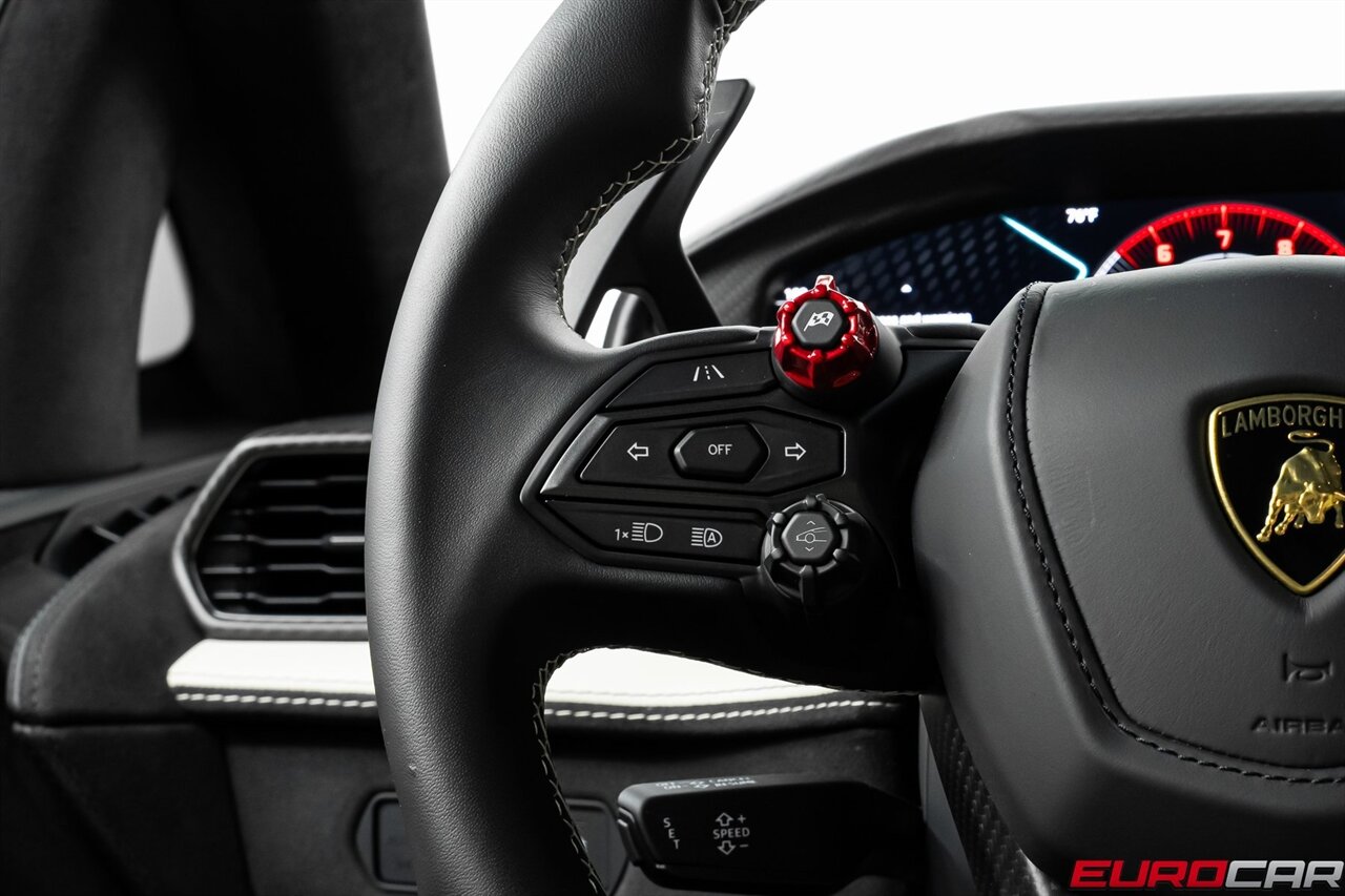 2024 Lamborghini Revuelto Base *HIGH GLOSS STYLE PACKAGE * PASSENGER DISPLAY - Photo 35 - Costa Mesa, CA 92626