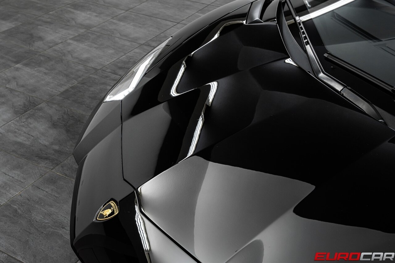 2019 Lamborghini Aventador LP 740-4 S Roadster *STUNNING RED INTERIOR * ONLY 6K PAMPERED MILES* - Photo 12 - Costa Mesa, CA 92626