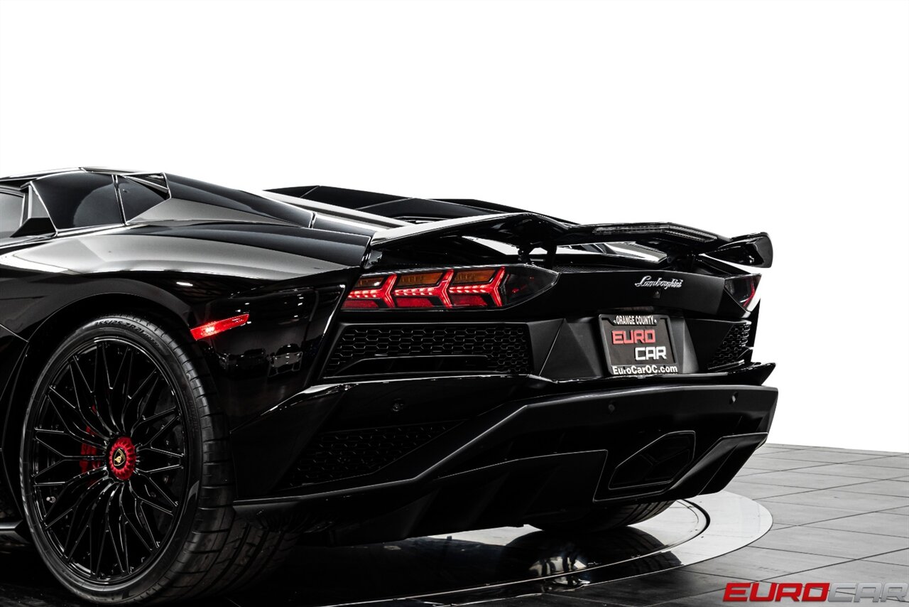 2019 Lamborghini Aventador LP 740-4 S Roadster *STUNNING RED INTERIOR * ONLY 6K PAMPERED MILES* - Photo 20 - Costa Mesa, CA 92626