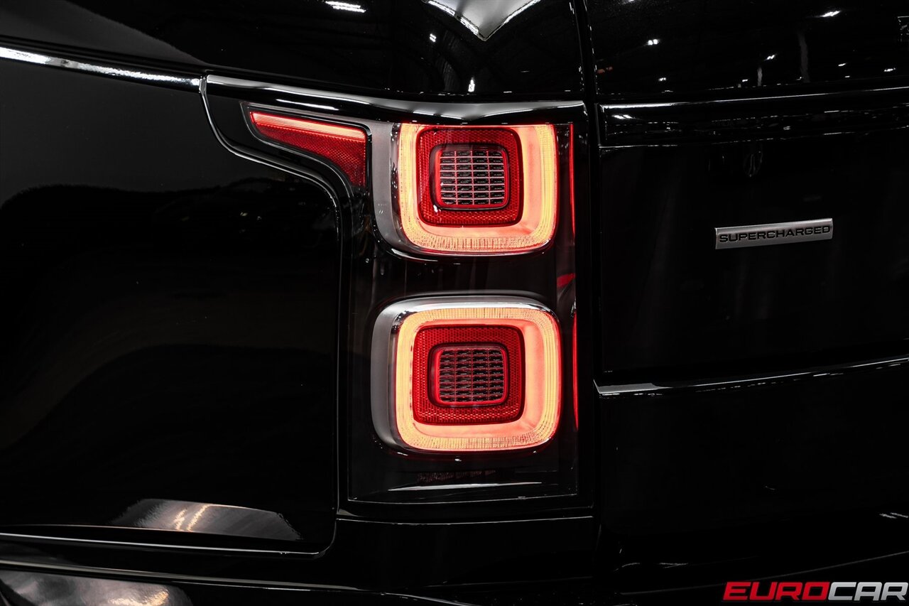 2019 Land Rover Range Rover 5.0L V8 Supercharged   - Photo 16 - Costa Mesa, CA 92626