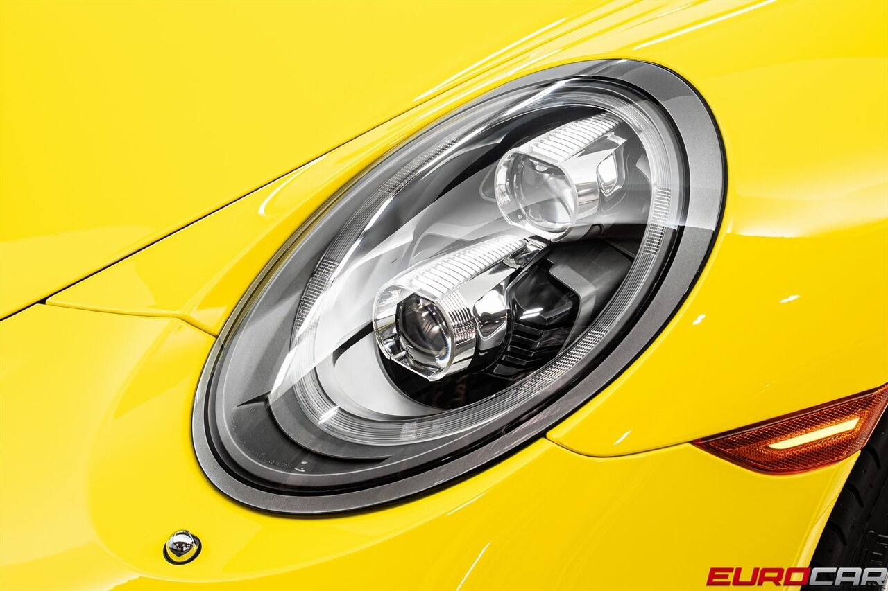 2014 Porsche 911 Turbo S *CARBON FIBER INTERIOR TRIM*   - Photo 12 - Costa Mesa, CA 92626