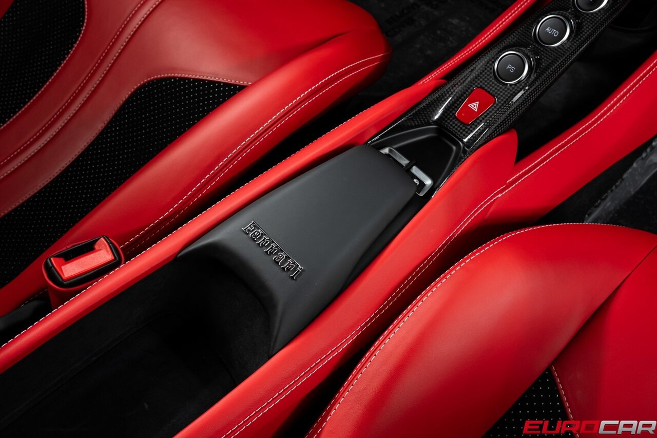 2021 Ferrari F8 Tributo Base *HUGE CARBON OPTIONS * SUSPENSION LIFTER*   - Photo 39 - Costa Mesa, CA 92626