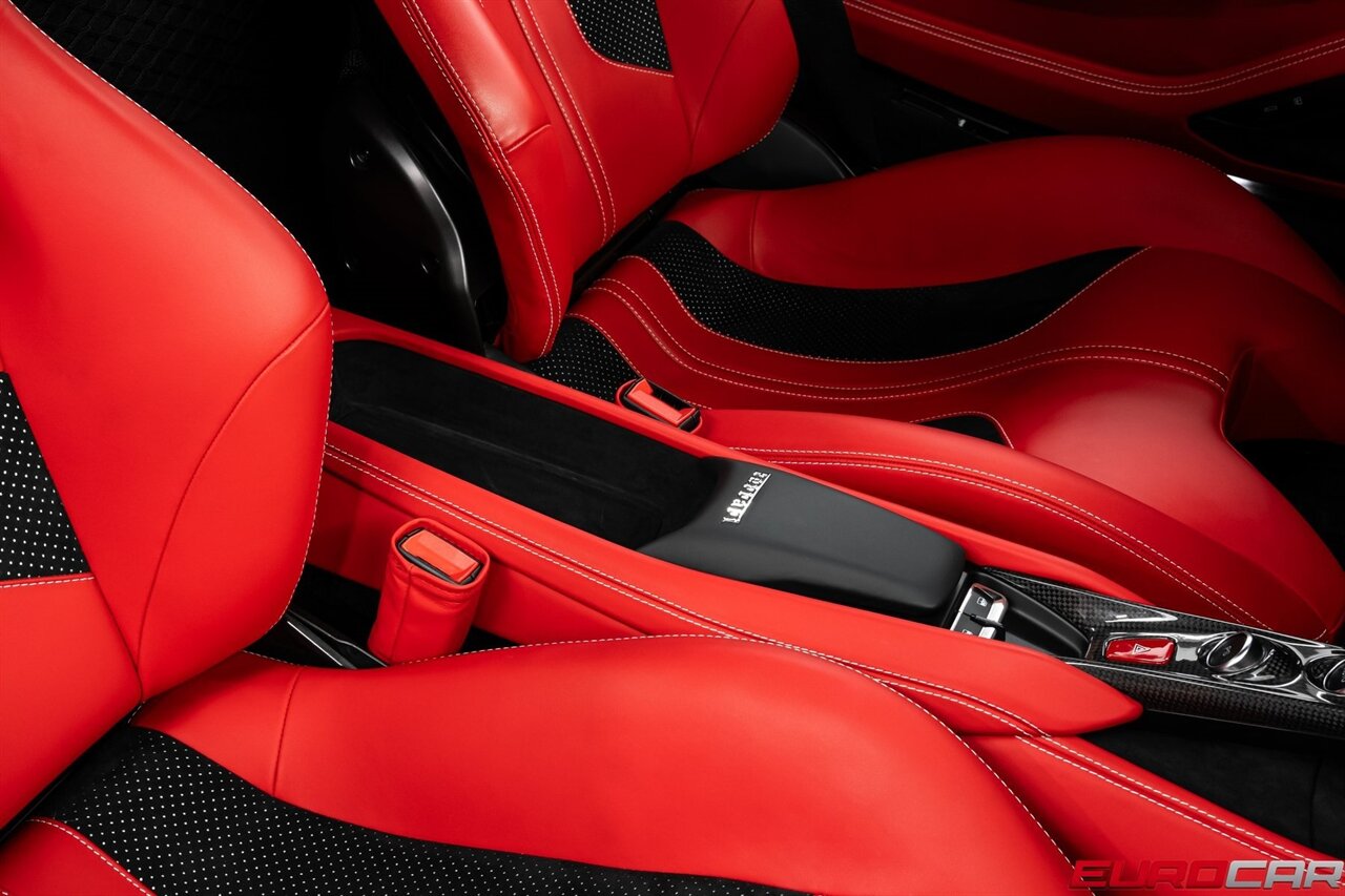 2021 Ferrari F8 Tributo Base *HUGE CARBON OPTIONS * SUSPENSION LIFTER*   - Photo 41 - Costa Mesa, CA 92626