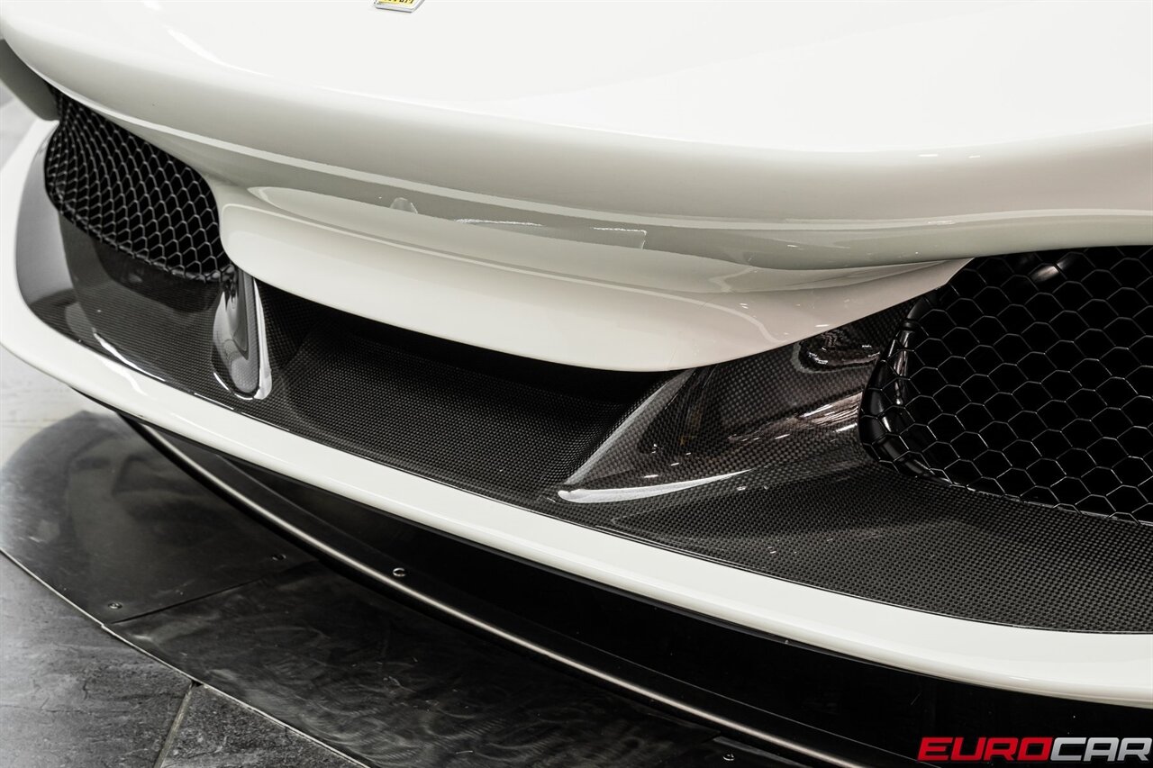2021 Ferrari F8 Tributo Base *HUGE CARBON OPTIONS * SUSPENSION LIFTER*   - Photo 14 - Costa Mesa, CA 92626